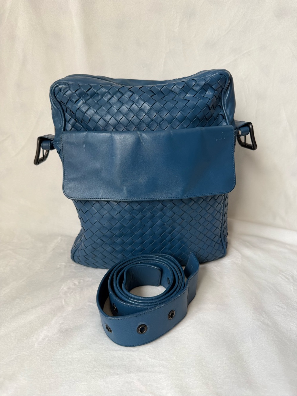 Bottega Veneta Leather Blue Messenger Bag